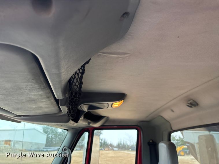 image for item ED2413 2006 International 7500 dump truck