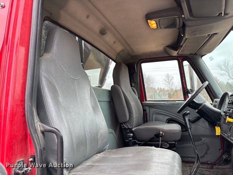 image for item ED2413 2006 International 7500 dump truck