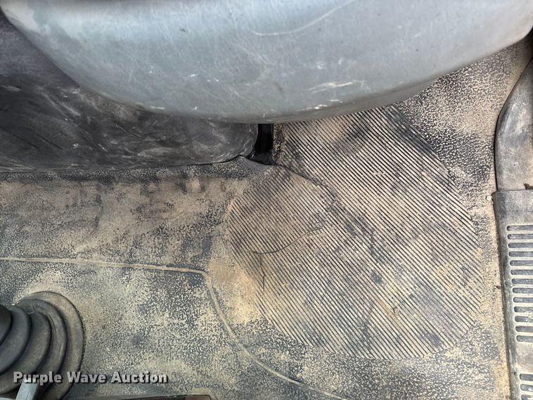 image for item ED2413 2006 International 7500 dump truck