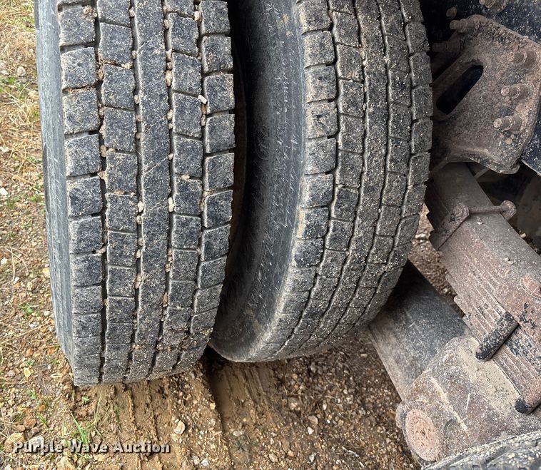 image for item ED2413 2006 International 7500 dump truck