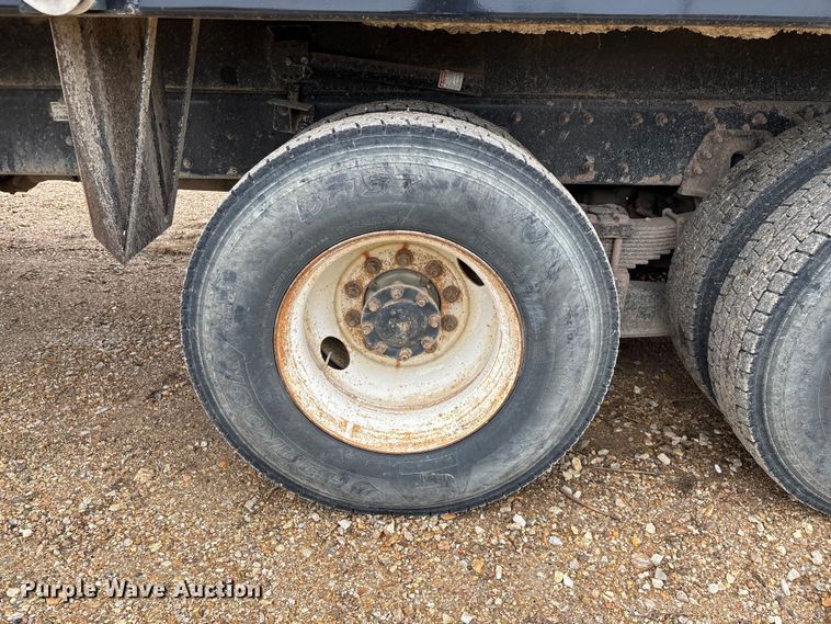 image for item ED2413 2006 International 7500 dump truck