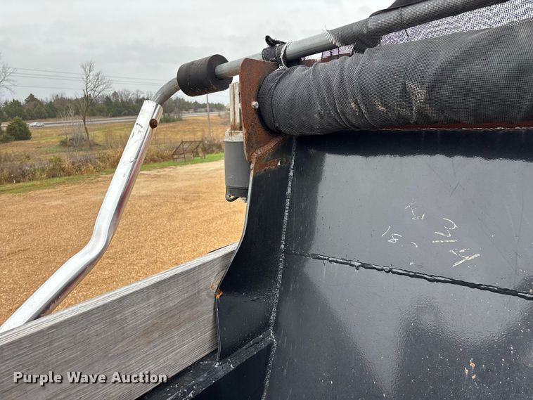 image for item ED2413 2006 International 7500 dump truck