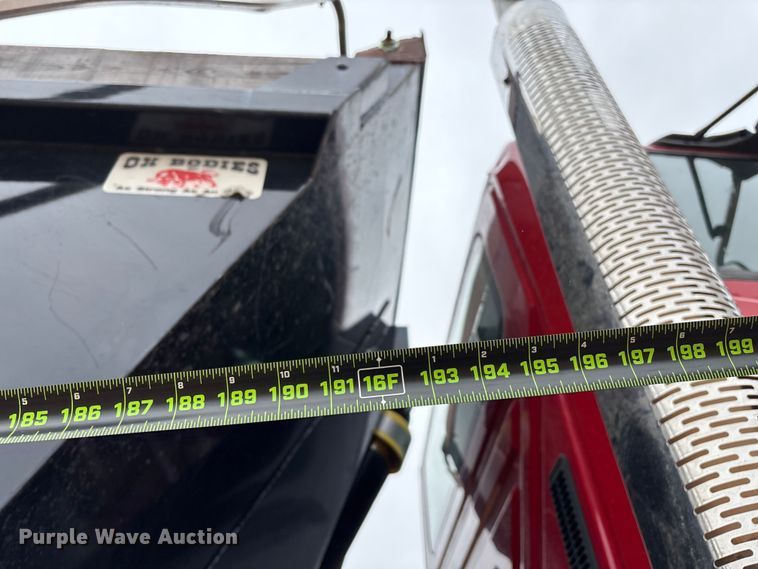 image for item ED2413 2006 International 7500 dump truck