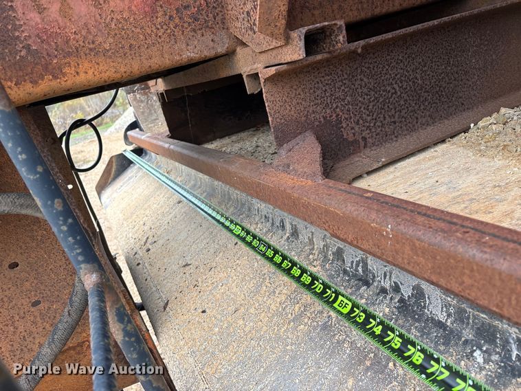 image for item ED2413 2006 International 7500 dump truck