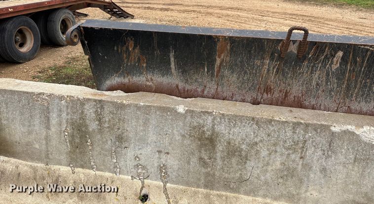 image for item ED2413 2006 International 7500 dump truck