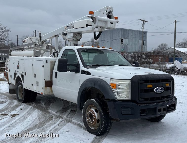 CAMIóN CON CANASTILLA 2011 FORD ALTEC
