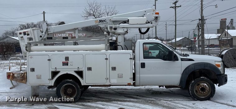 CAMIóN CON CANASTILLA 2011 FORD ALTEC