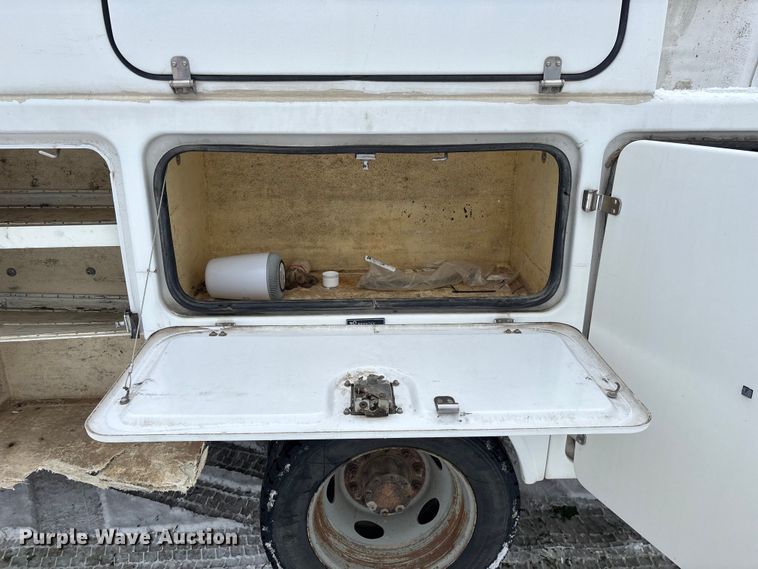 image for item ED2418 2011 Ford F450 Super Duty bucket truck