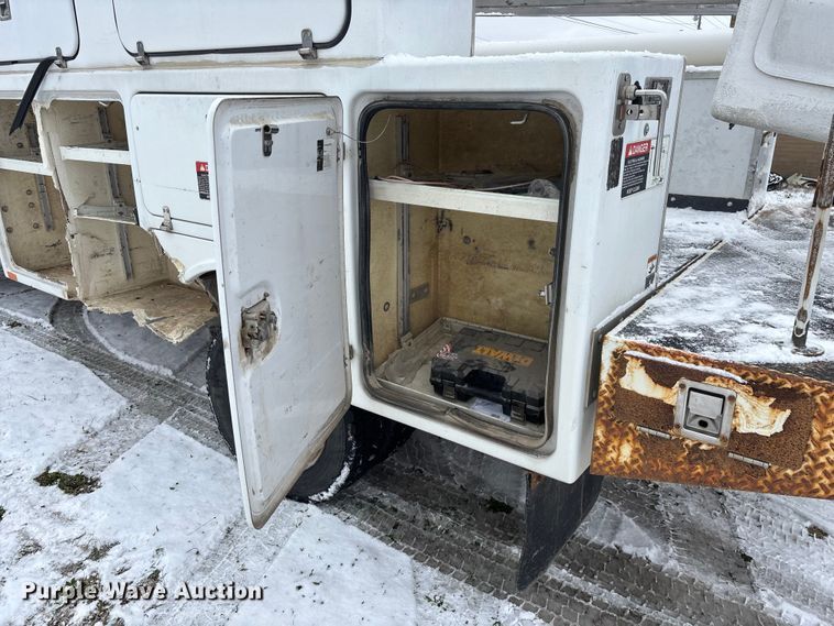 image for item ED2418 2011 Ford F450 Super Duty bucket truck