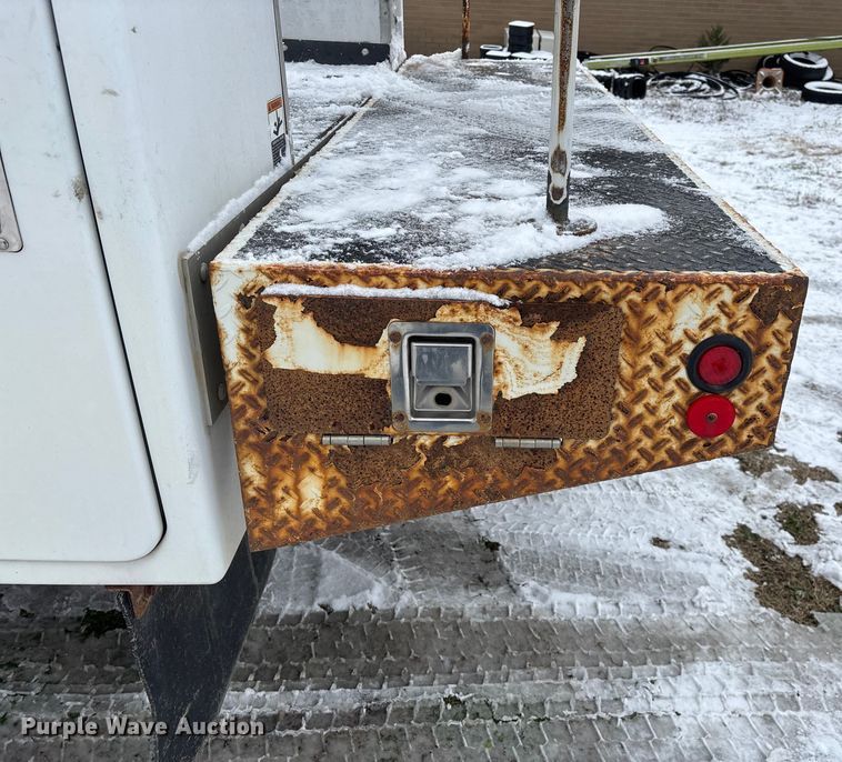 image for item ED2418 2011 Ford F450 Super Duty bucket truck