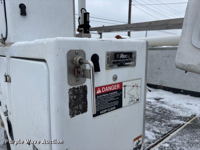 image for item ED2418 2011 Ford F450 Super Duty bucket truck