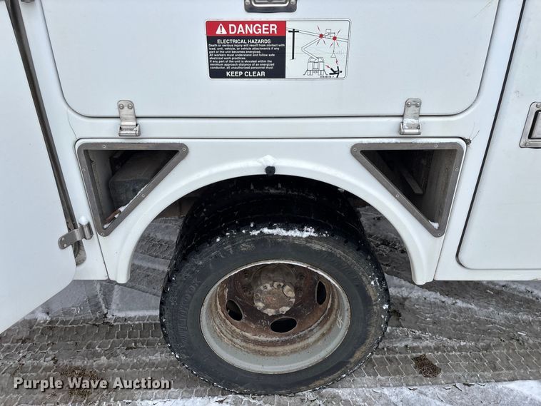 image for item ED2418 2011 Ford F450 Super Duty bucket truck