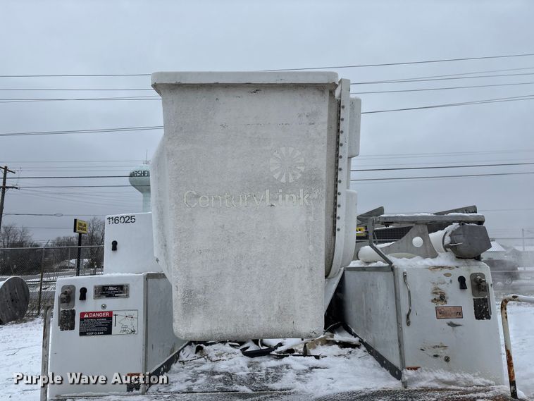 image for item ED2418 2011 Ford F450 Super Duty bucket truck