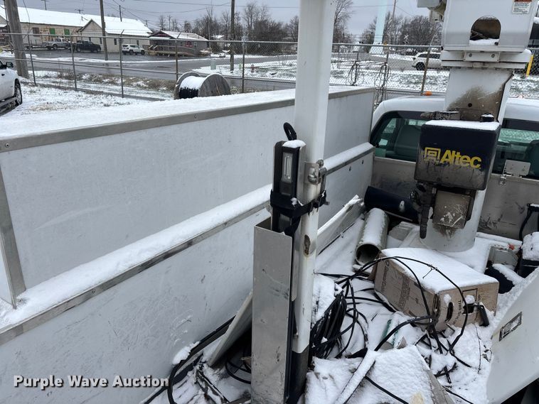 image for item ED2418 2011 Ford F450 Super Duty bucket truck