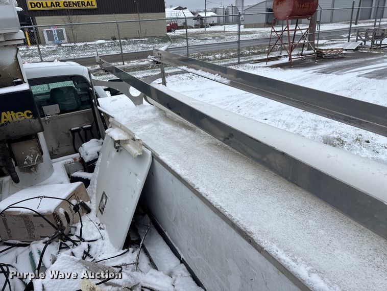 image for item ED2418 2011 Ford F450 Super Duty bucket truck