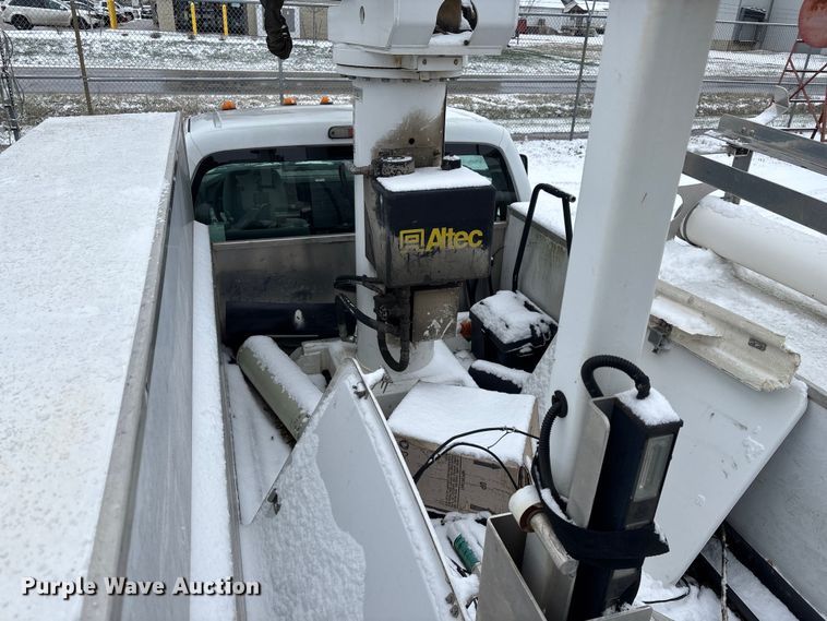 image for item ED2418 2011 Ford F450 Super Duty bucket truck