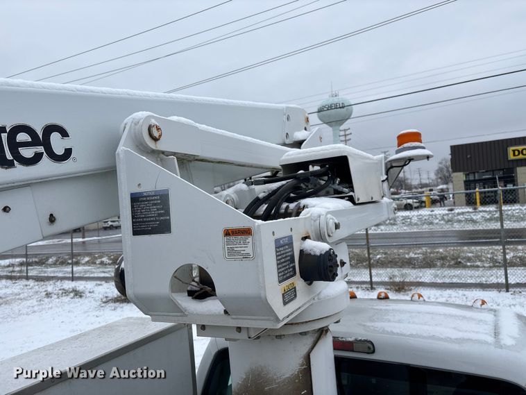 image for item ED2418 2011 Ford F450 Super Duty bucket truck