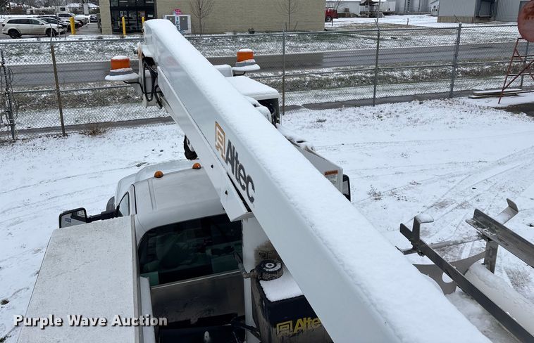 image for item ED2418 2011 Ford F450 Super Duty bucket truck