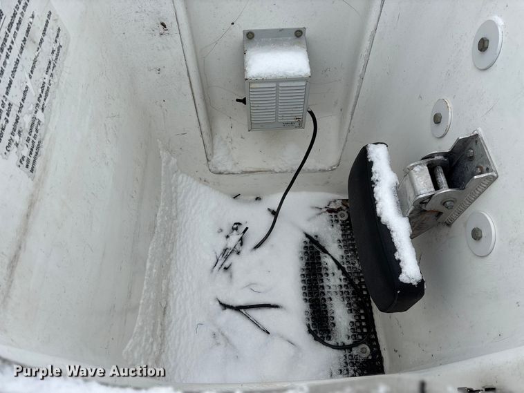 image for item ED2418 2011 Ford F450 Super Duty bucket truck