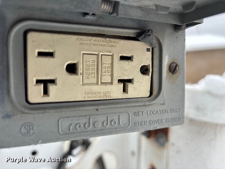 image for item ED2418 2011 Ford F450 Super Duty bucket truck