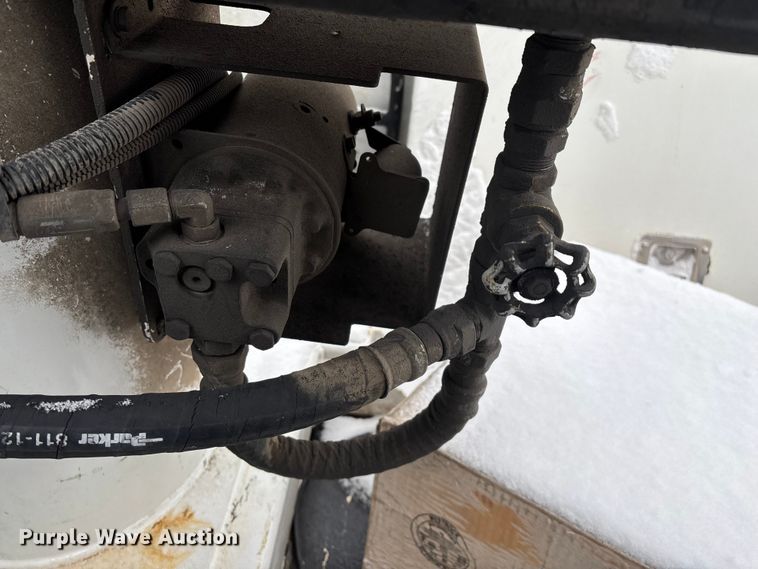 image for item ED2418 2011 Ford F450 Super Duty bucket truck