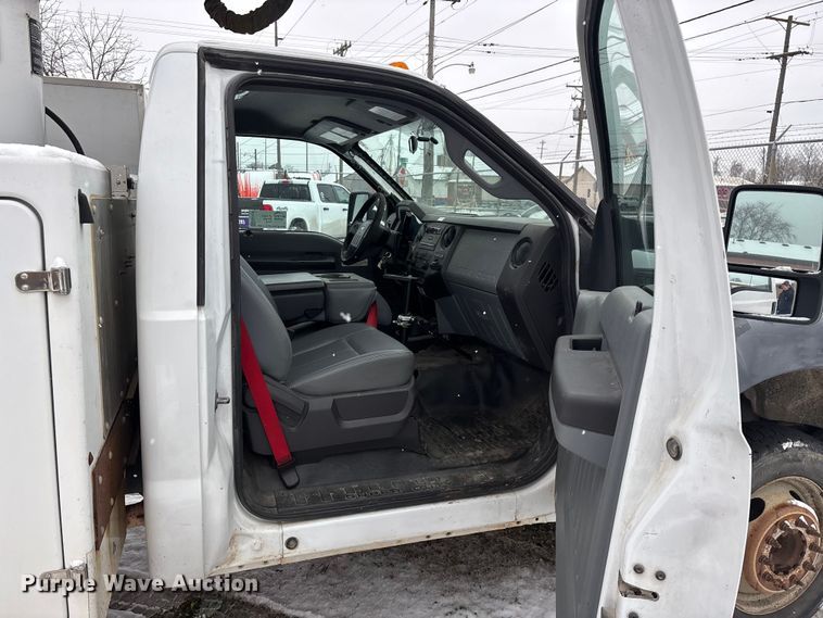 image for item ED2418 2011 Ford F450 Super Duty bucket truck