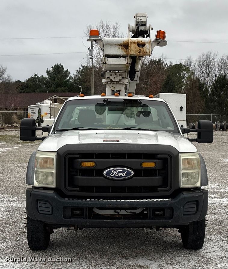CAMIóN CON CANASTILLA 2011 FORD ALTEC