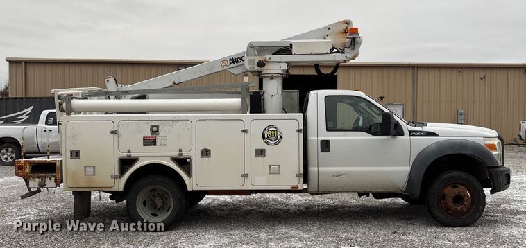 CAMIóN CON CANASTILLA 2011 FORD ALTEC