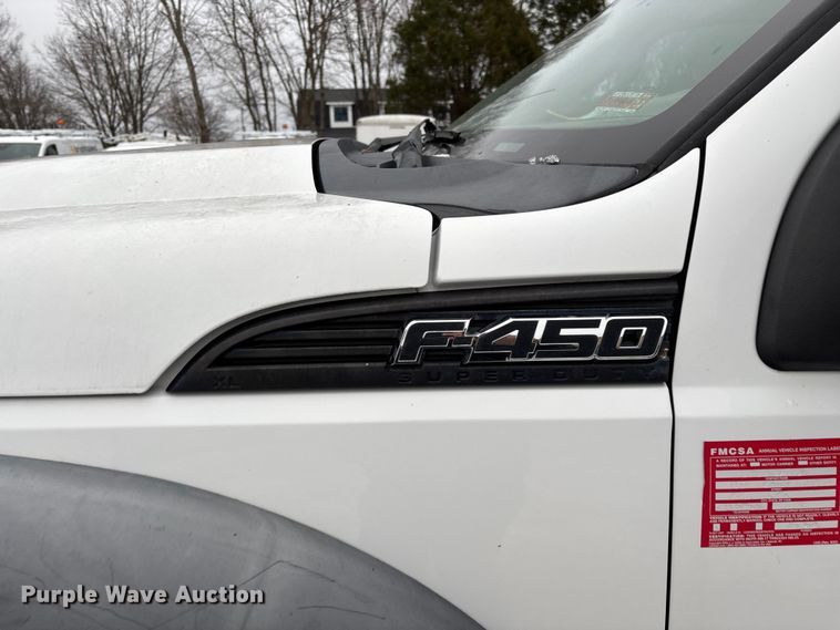 image for item ED2420 2011 Ford F450 Super Duty bucket truck