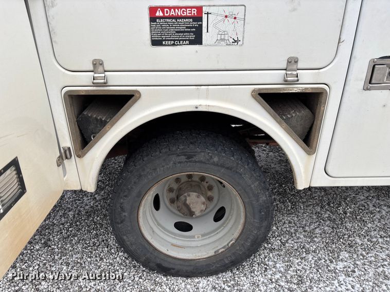 image for item ED2420 2011 Ford F450 Super Duty bucket truck