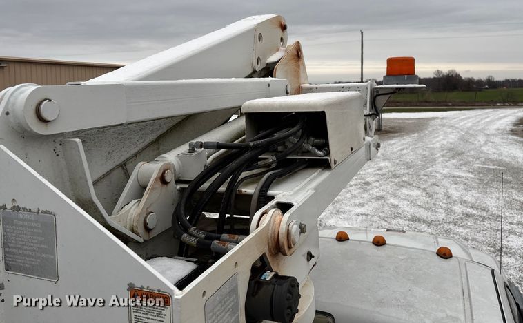 image for item ED2420 2011 Ford F450 Super Duty bucket truck