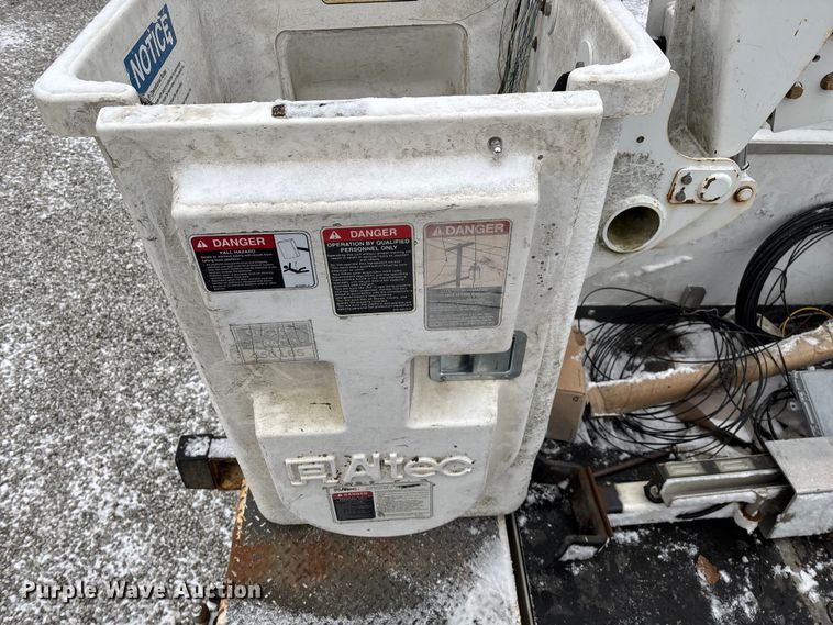 image for item ED2420 2011 Ford F450 Super Duty bucket truck