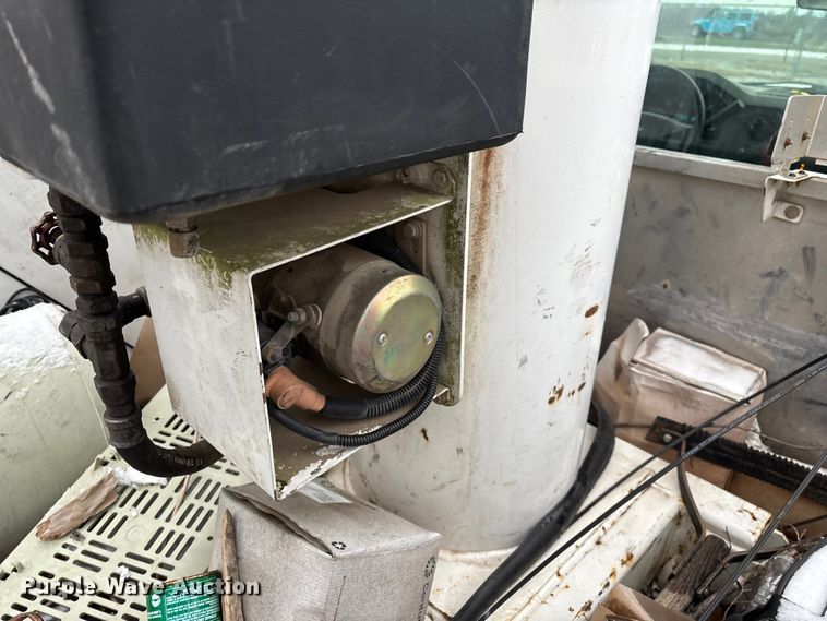 image for item ED2420 2011 Ford F450 Super Duty bucket truck