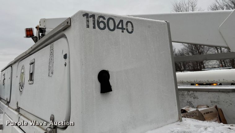 image for item ED2420 2011 Ford F450 Super Duty bucket truck