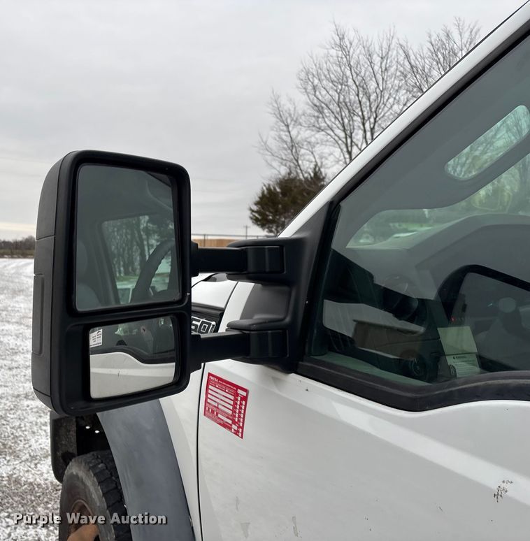 image for item ED2420 2011 Ford F450 Super Duty bucket truck