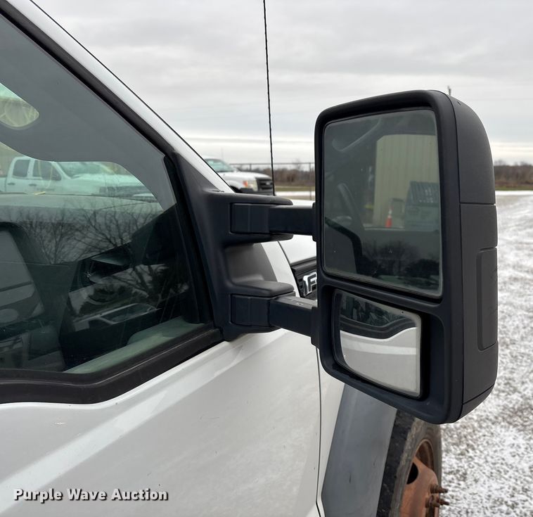 image for item ED2420 2011 Ford F450 Super Duty bucket truck