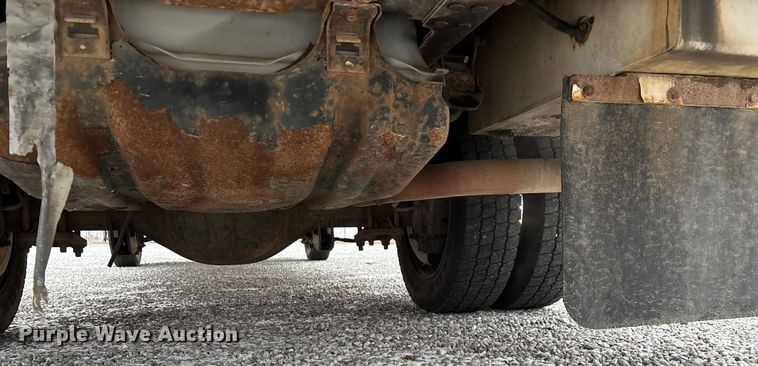 image for item ED2420 2011 Ford F450 Super Duty bucket truck