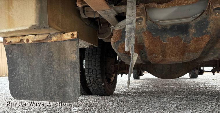 image for item ED2420 2011 Ford F450 Super Duty bucket truck