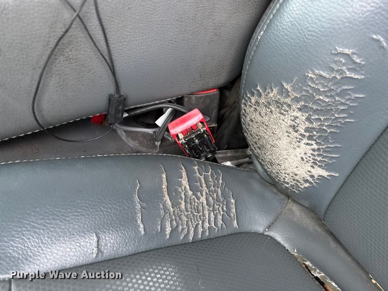 image for item ED2420 2011 Ford F450 Super Duty bucket truck