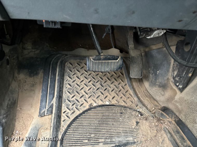 image for item ED2420 2011 Ford F450 Super Duty bucket truck