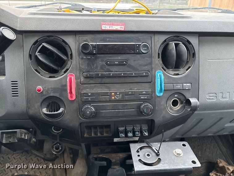 image for item ED2420 2011 Ford F450 Super Duty bucket truck