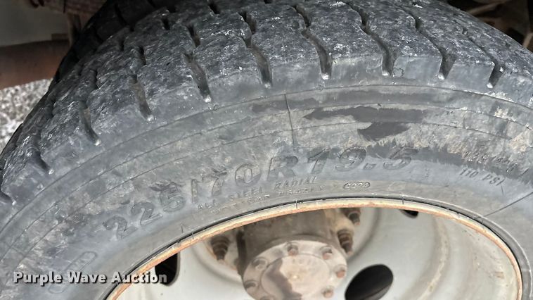 image for item ED2420 2011 Ford F450 Super Duty bucket truck