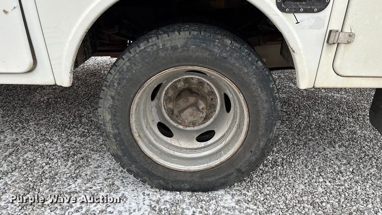 image for item ED2420 2011 Ford F450 Super Duty bucket truck