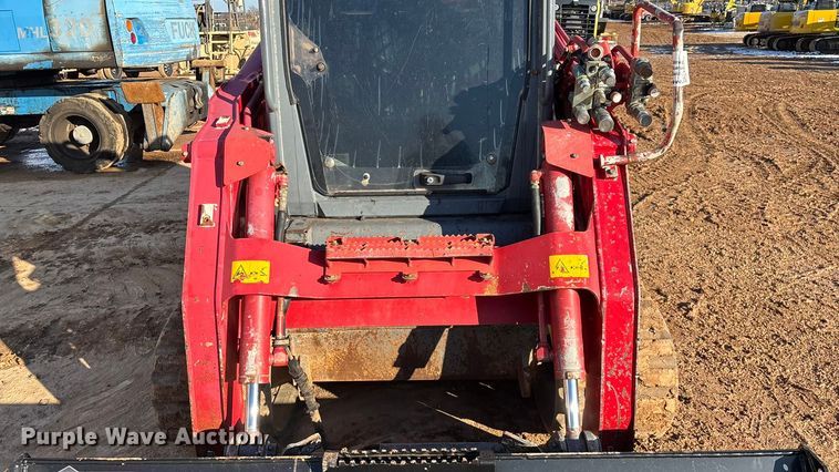 image for item ED2424 Takeuchi TL12V2 tracked skid steer loader