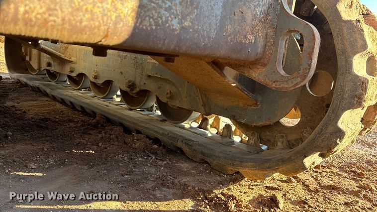 image for item ED2424 Takeuchi TL12V2 tracked skid steer loader