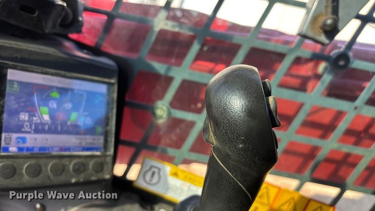 image for item ED2424 Takeuchi TL12V2 tracked skid steer loader