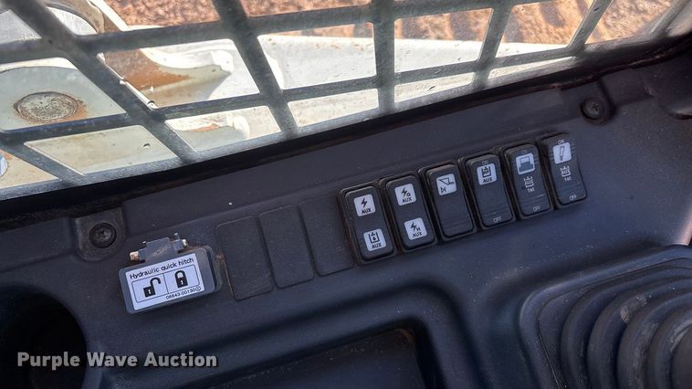 image for item ED2424 Takeuchi TL12V2 tracked skid steer loader