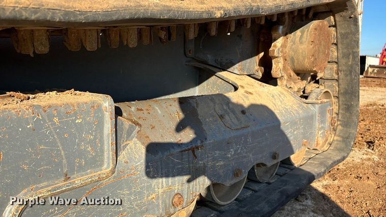 image for item ED2424 Takeuchi TL12V2 tracked skid steer loader