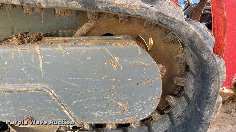 image for item ED2424 Takeuchi TL12V2 tracked skid steer loader