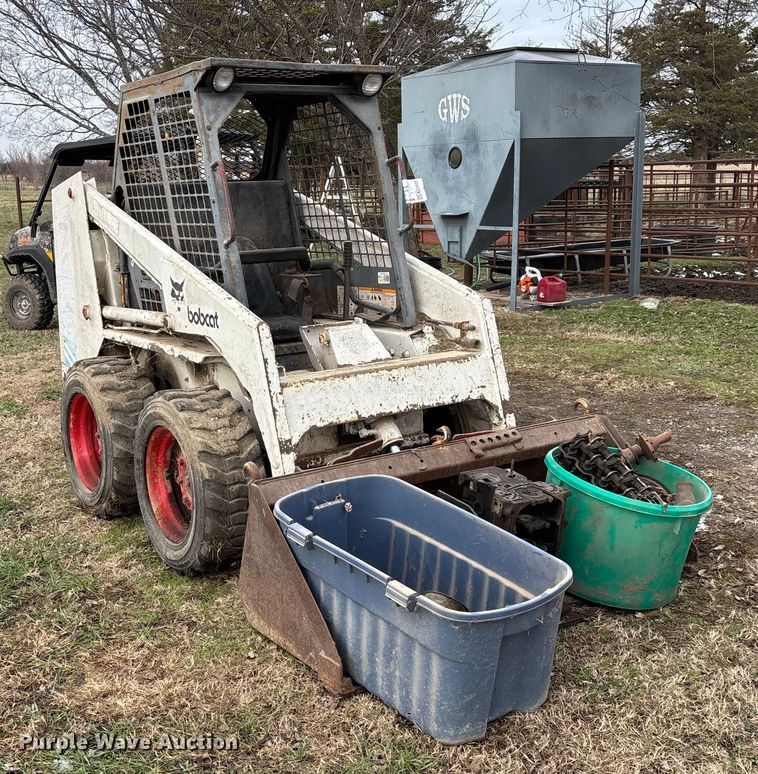image for item ED2427 1993 Bobcat 742B skid steer loader